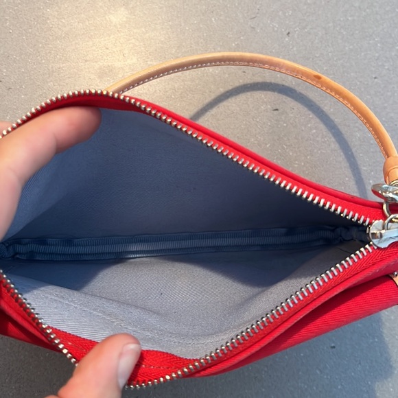 Coach wristlet - Picture 4 of 7